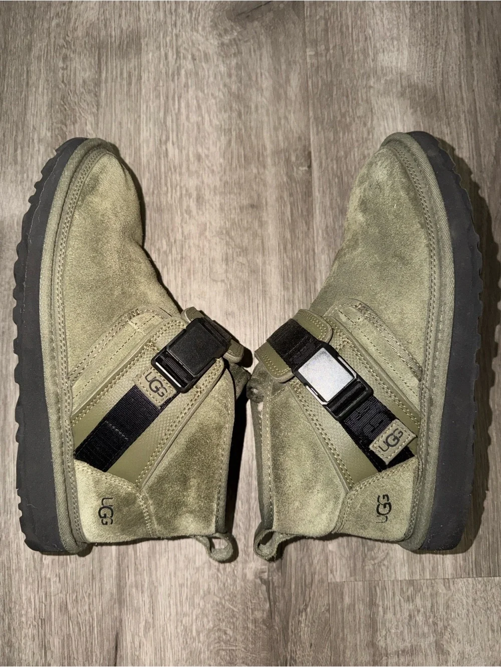 UGG Neumel SnapBack boots men’s size 10